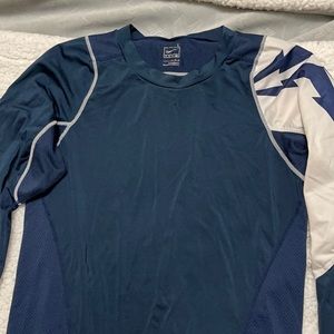 Nike men’s cool dry long sleeve running tee shirt